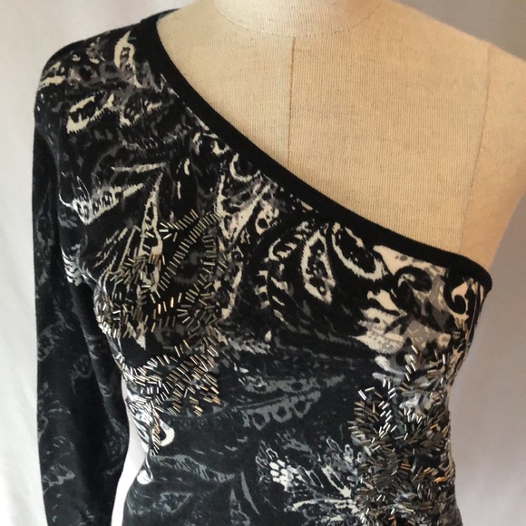 One shoulder long sleeve shirt - Picture 2 of 7